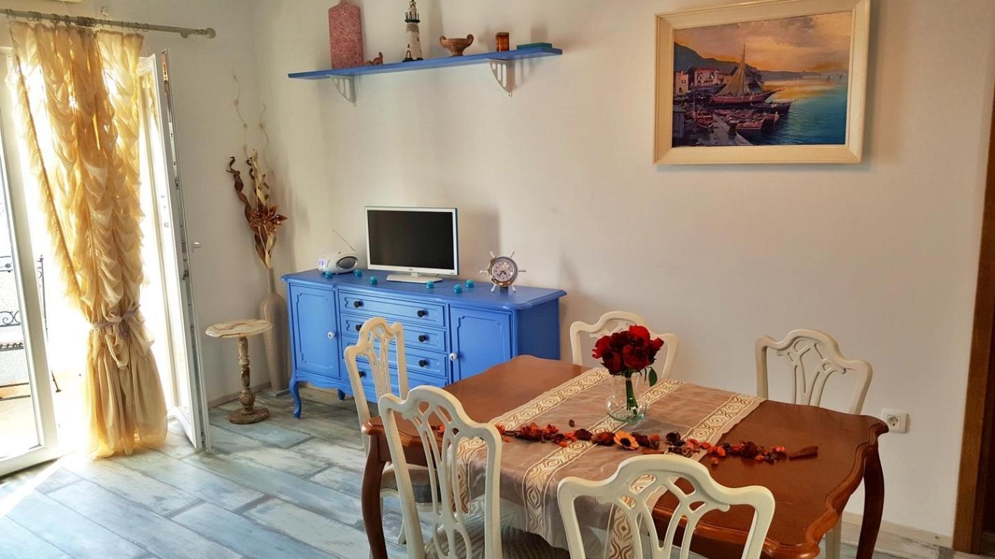 Apartments By The Sea Krilo Jesenice, Omis - 15145 Jesenice  Quarto foto